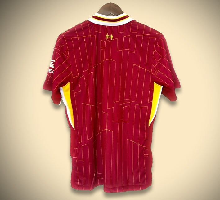 maillot-domicile-liverpool-saison-vingt-quatre-vingt-cinq-rouge-officiel Liverpool home jersey season twenty four twenty five official red