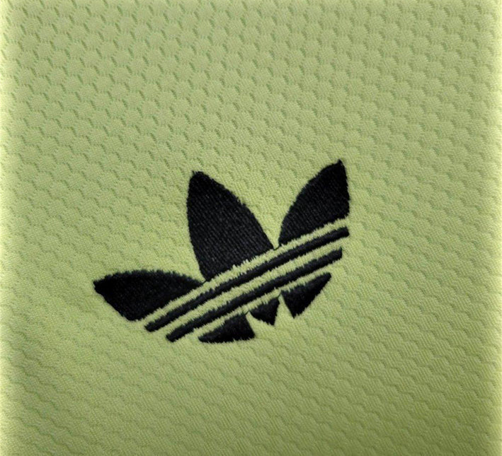 MAILLOTREALMADRID2425gardienvertadidas.jpg Real Madrid Goalkeeper Jersey Green Edition 2024-2025 side view