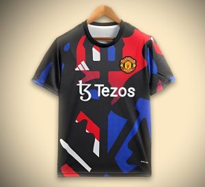 Manchester United training jersey 2425