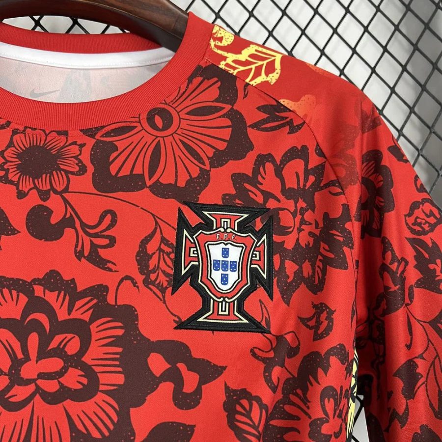 maillot-de-football-portugal-avec-motif-fleurs-2025 Portugal soccer jersey with floral pattern 2025
