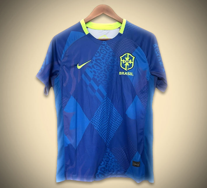 maillot-de-football-bresil-jaune-version-exterieur-coupe-moderne-et-respirante Brazil yellow soccer jersey away version modern and breathable cut