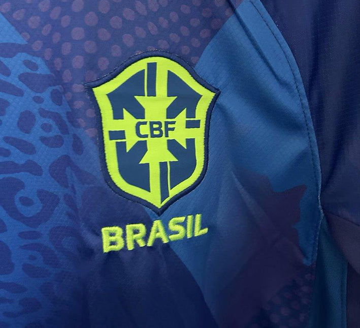 tenue-bresilienne-de-foot-maillot-exterieur-pour-supporter-de-la-selecao Brazilian soccer kit away jersey for Seleção fans