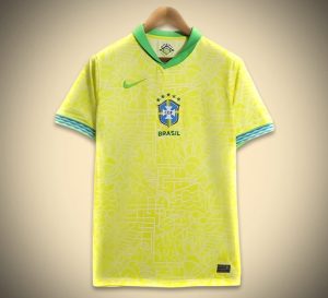 tenue-officielle-bresil-domicile-avec-ecusson-et-finitions-modernes Official Brazil home kit with crest and modern finishes