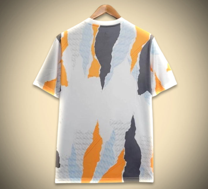 maillotrealmadridentrainementdos.jpg Real Madrid Pre-Match Jersey 2024-2025 back view