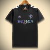 maillot-de-foot-manchester-united-collection-balmain-tenue-supporter-elegante Manchester United soccer jersey Balmain collection elegant supporter outfit