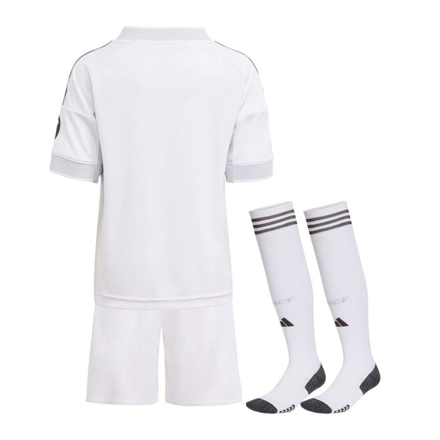 ensemble-enfant-real-madrid-domicile-saison-2025-2026-maillot-et-short Real Madrid Home Youth Jersey and Shorts Set 2025 2026 Season