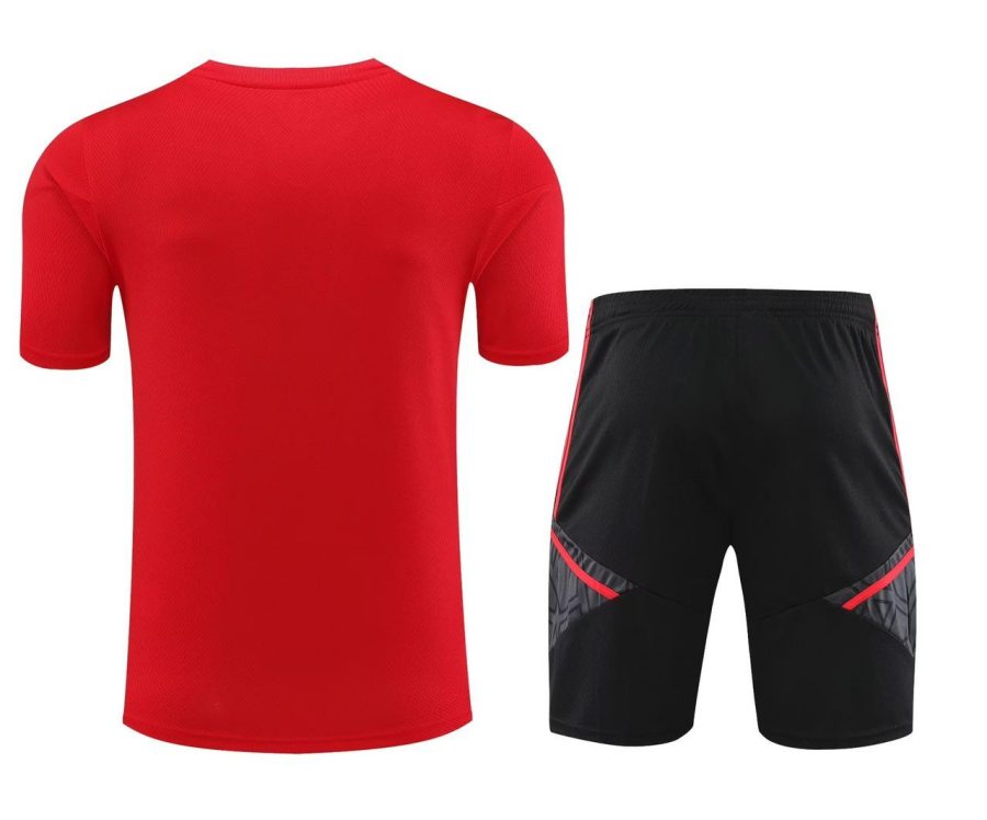 ensemble-entrainement-bayern-munich-troisieme-tenue-saison-2023-2024 Bayern Munich third training kit 2023 2024 season