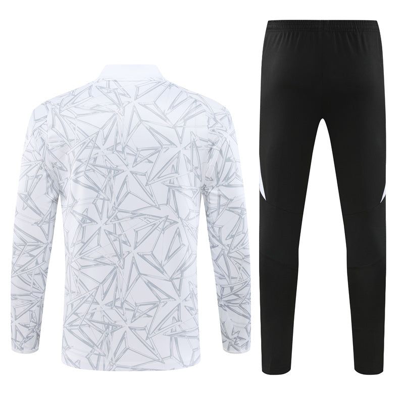 ensemble-survetement-real-madrid-saison-2024-2025-haut-et-pantalon-de-sport Real Madrid Tracksuit Set Season 2024 2025 Jacket and Sweatpants