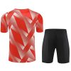 ensemble-training-bayern-munich-rouge-saison-2023-2024 Bayern Munich red training kit 2023 2024 season