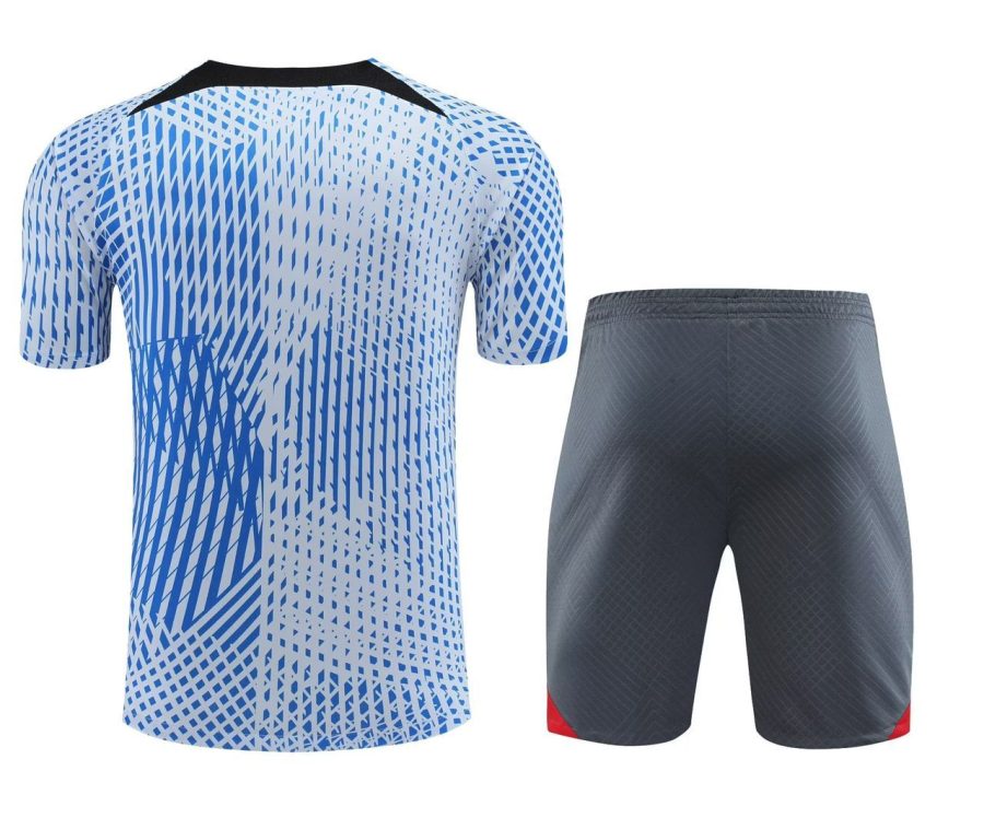 ensemble-training-liverpool-fc-bleu-saison-vingt-vingt-trois-vingt-vingt-quatre Liverpool FC Blue Training Set 2023 2024