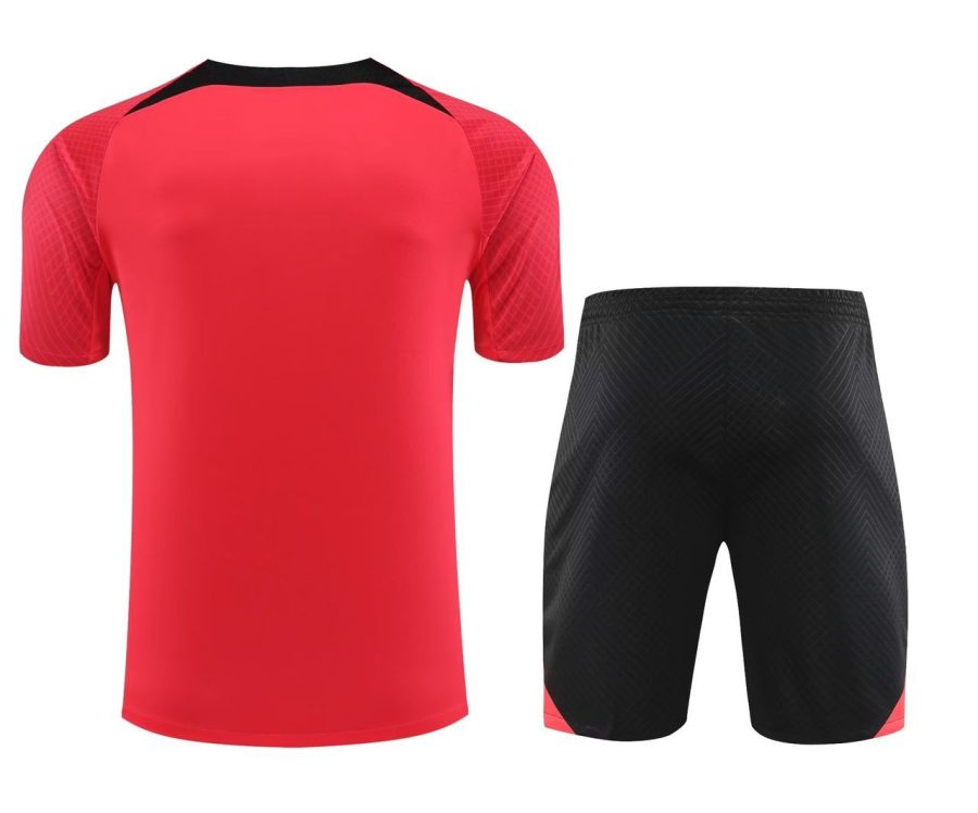 PSG pink training set season two thousand twenty three two thousand twenty four