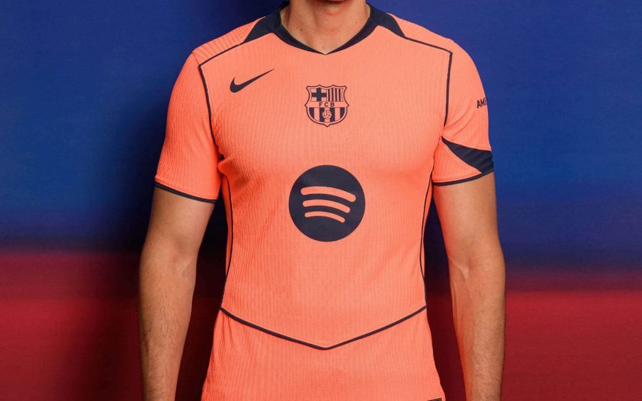 FC Barcelona alternate jersey 2025-2026 third colors with club logo