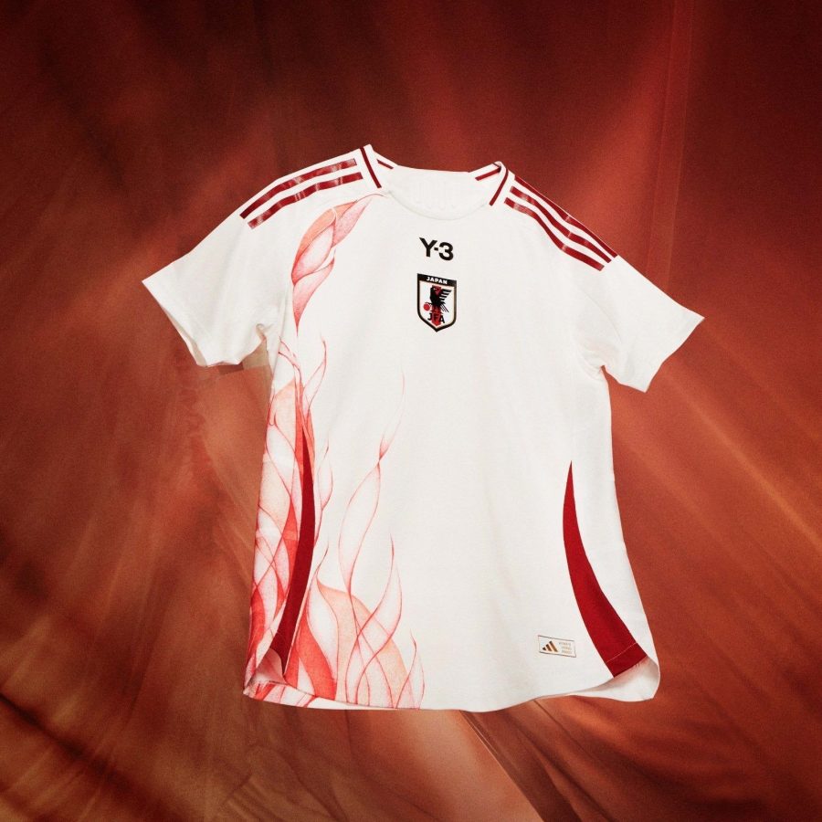 Japan away soccer jersey 2024 national team modern cut and design