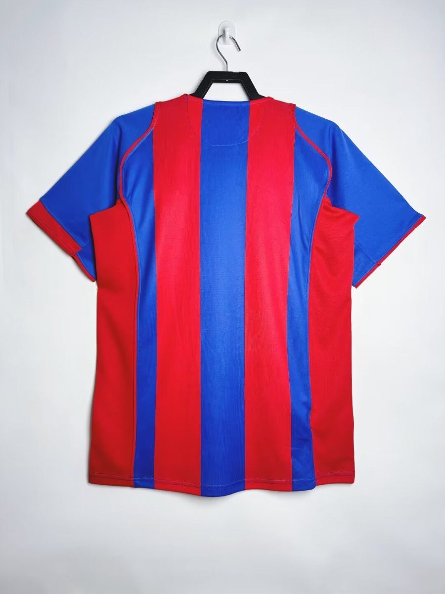 Official FC Barcelona home jersey 2004 2005 with club crest