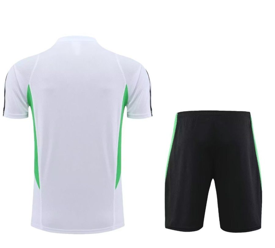 white Manchester United training kit 2023 2024 season soccer training outfit