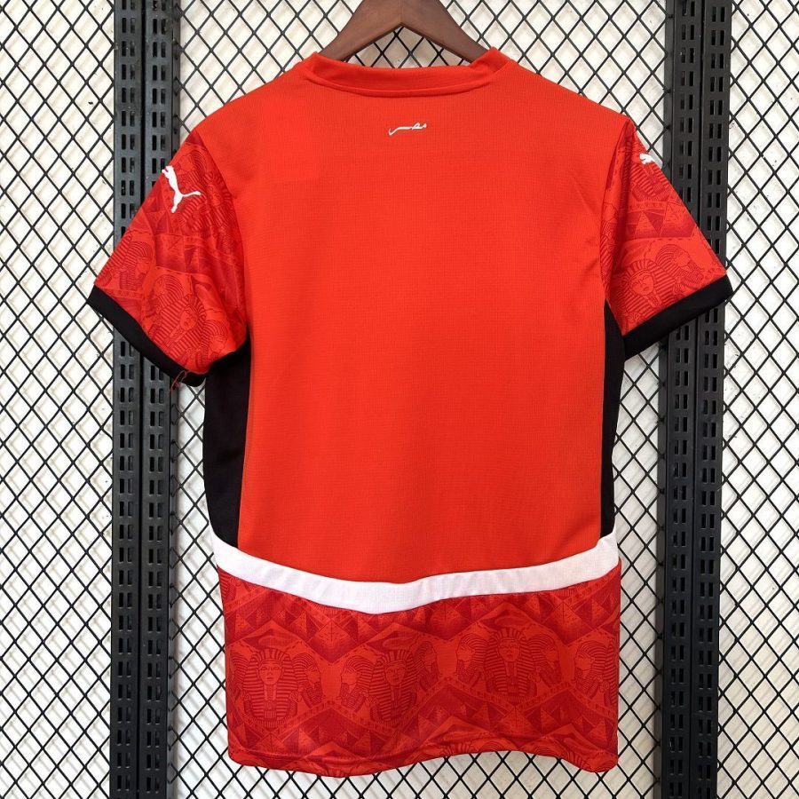 maillot-domicile-de-la-selection-d-egypte-saison-2026-tenue-officielle-rouge Egypt National Team Home Jersey 2026 Season Official Red Kit