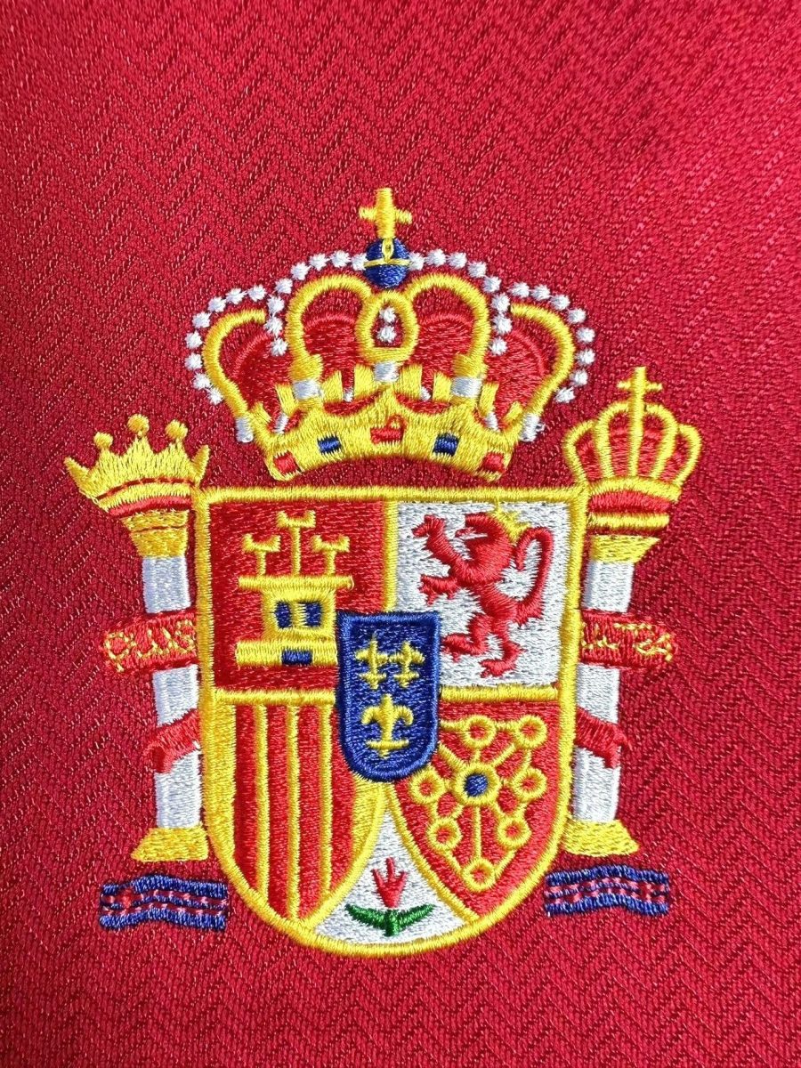 maillot-domicile-espagne-coupe-du-monde-france-mille-neuf-cent-quatre-vingt-dix-huit Spain home jersey world cup france nineteen ninety eight