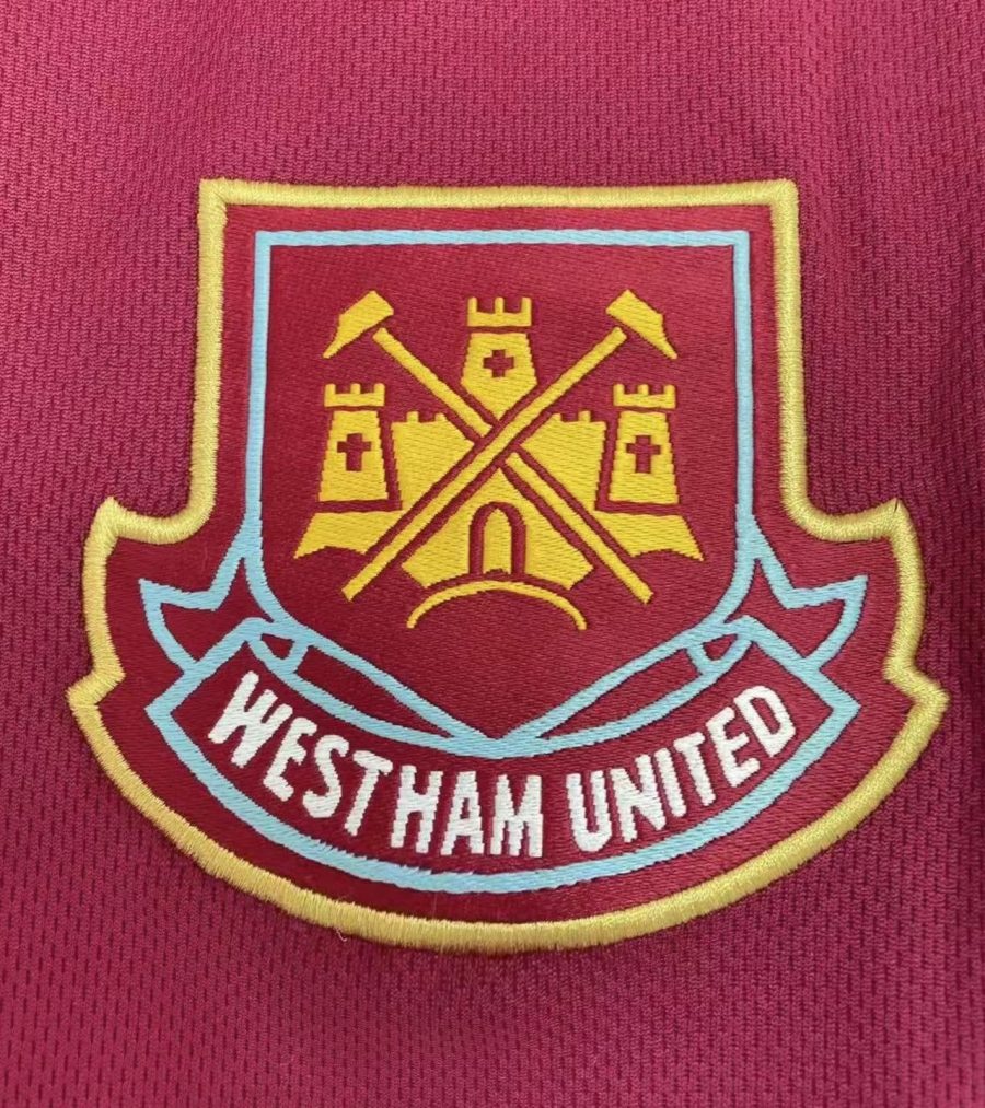 West Ham home jersey club logo and sponsor
