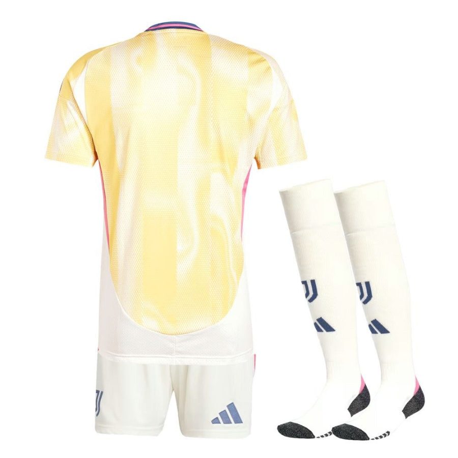 maillot-enfant-juventus-exterieur-saison-deux-mille-vingt-quatre-deux-mille-vingt-cinq-tenue-officielle Juventus youth away jersey season two thousand twenty four two thousand twenty five official kit