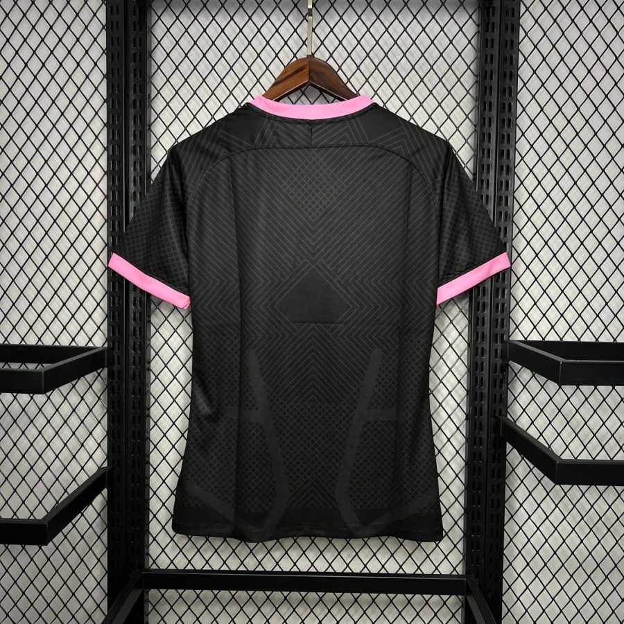 Inter Milan Soccer Jersey Pink Snake Design for Nerazzurri Supporters