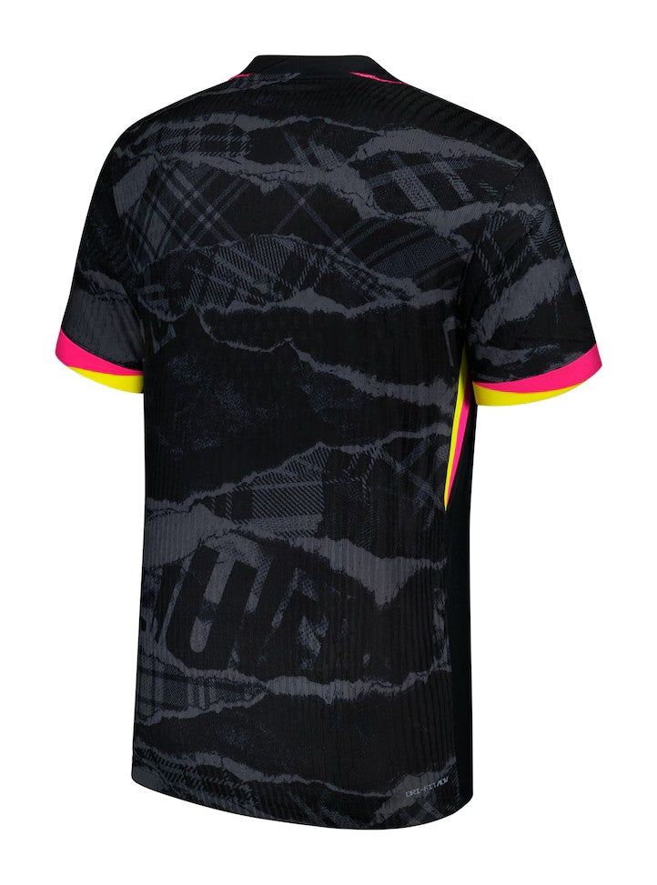 maillot-third-chelsea-fc-saison-deux-mille-vingt-quatre-deux-mille-vingt-cinq-tenue-exterieure-officielle Chelsea FC third jersey season two thousand twenty four two thousand twenty five official away kit