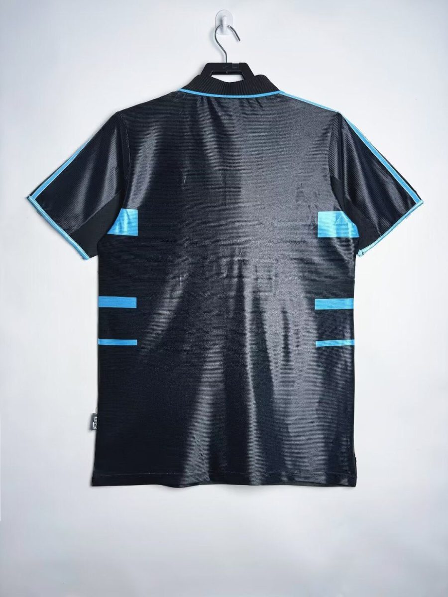 maillot-third-olympique-de-marseille-saison-mille-neuf-cent-quatre-vingt-dix-neuf-deux-mille Olympique de Marseille third jersey season one thousand nine hundred ninety nine two thousand