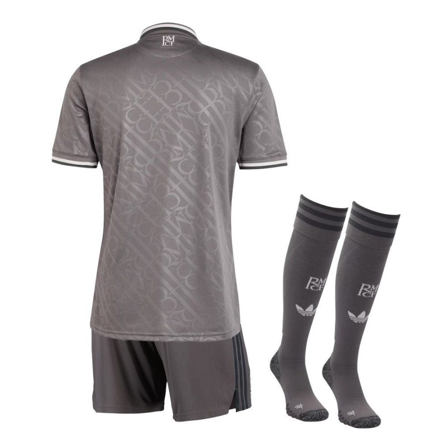 tenue-de-football-enfant-real-madrid-troisieme-maillot-saison-2024-2025-avec-short Youth Real Madrid third soccer jersey season 2024 2025 with shorts