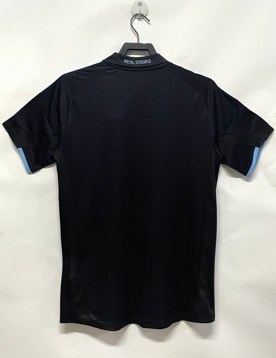 Real Madrid White and Blue Away Soccer Kit 2009 2010