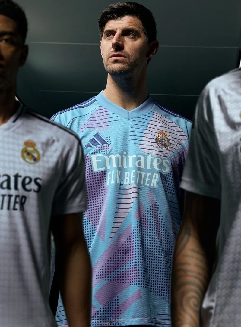 Real Madrid official color goalkeeper kit long sleeves