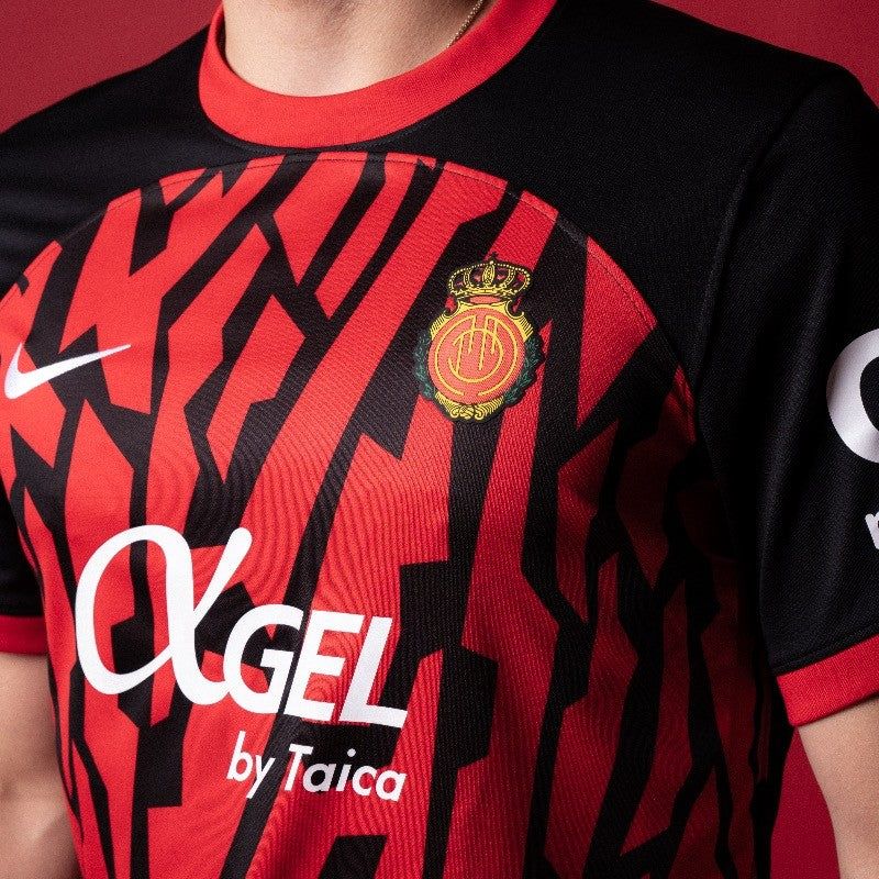 RCD Mallorca Home Kit Red and Black Spanish Soccer Jersey