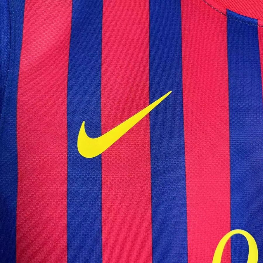 official FC Barcelona home kit 2011 2012