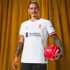 tunique-de-football-liverpool-modele-third-avec-ecusson-du-club Liverpool Third Soccer Jersey with Club Badge