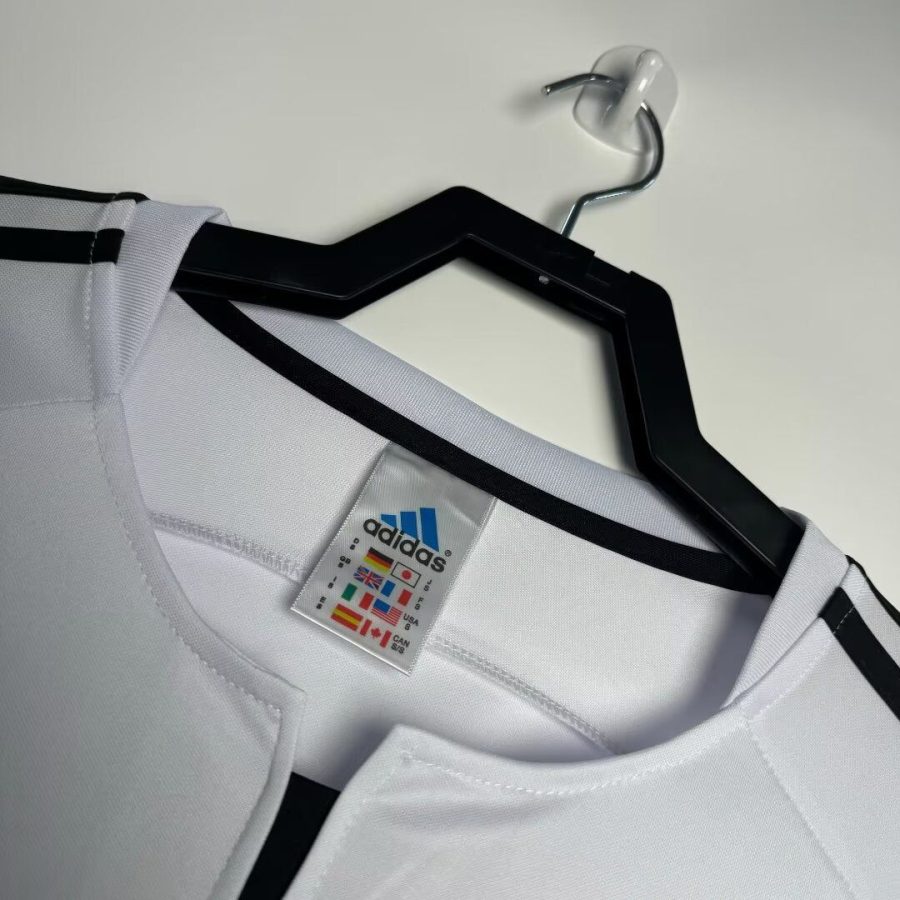tunique-officielle-real-madrid-a-domicile-edition-2003-2004 Official Real Madrid home jersey 2003 2004 edition