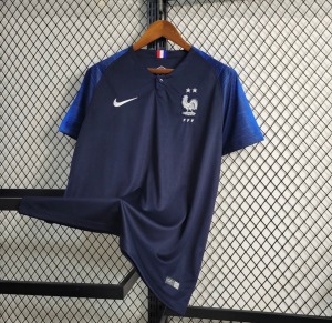 1A24C869-D0B2-4BB2-B412-4B40B35E59AB.jpg France Home Jersey 2018