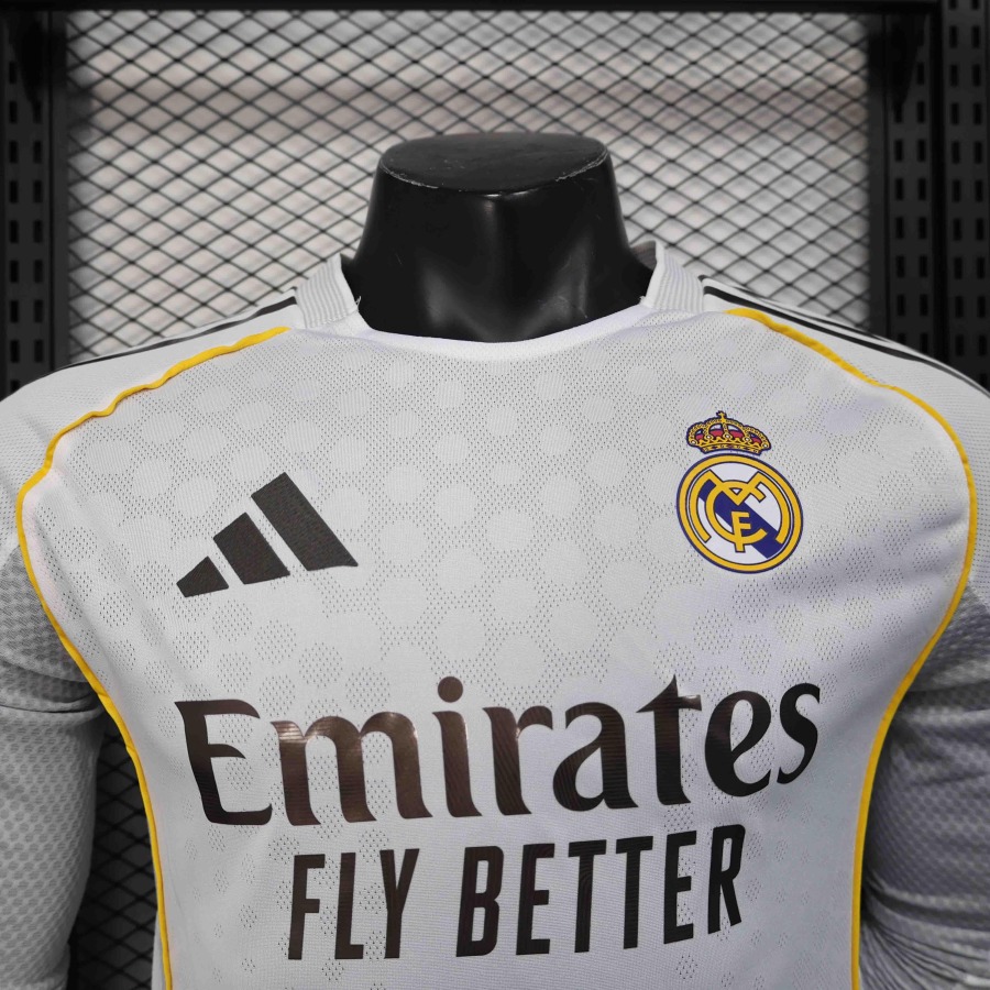 Real Madrid 2025-26 Long Sleeve Soccer Jersey