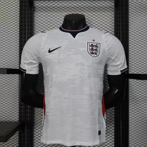 2245ceec3c00b9629afc287e8c54d347_7f04e45b-19e0-4131-946a-7a4e020760a5.jpg England Home 2025/26 Player Soccer Jersey