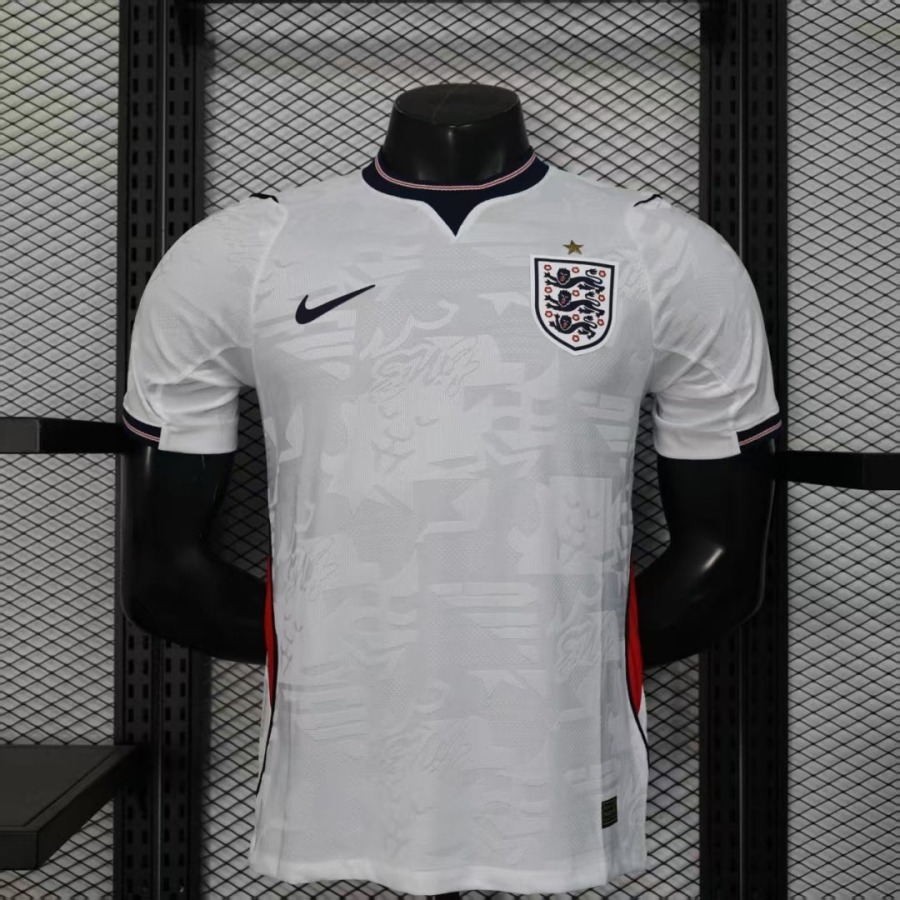 2245ceec3c00b9629afc287e8c54d347_7f04e45b-19e0-4131-946a-7a4e020760a5.jpg England Home 2025/26 Player Soccer Jersey