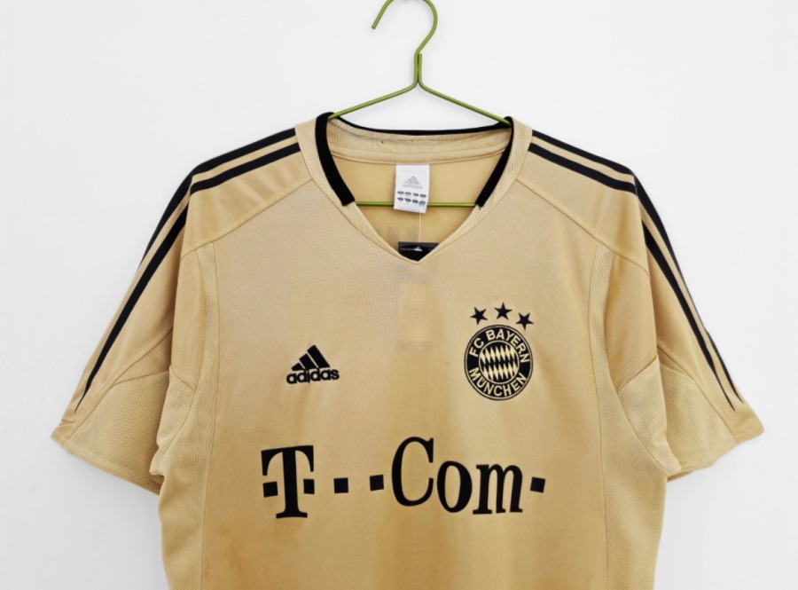 FC Bayern Munich 2004/05 Away Jersey