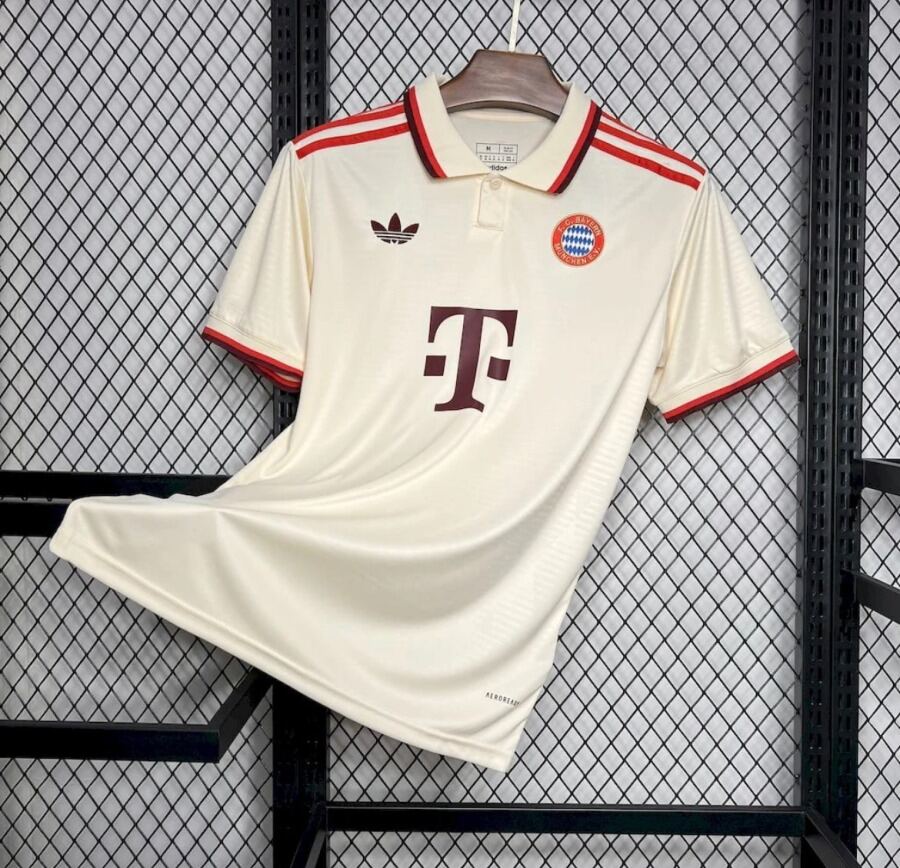 3C72A54A-CA1A-4BB7-B73F-F9906332579B.jpg FC Bayern Munich Third Jersey 2024/25
