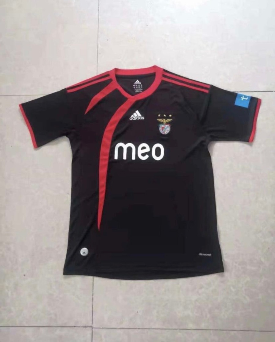 3EB9365D-D095-459D-B156-9F43C22F294D.jpg SL Benfica Away Jersey 2009/10