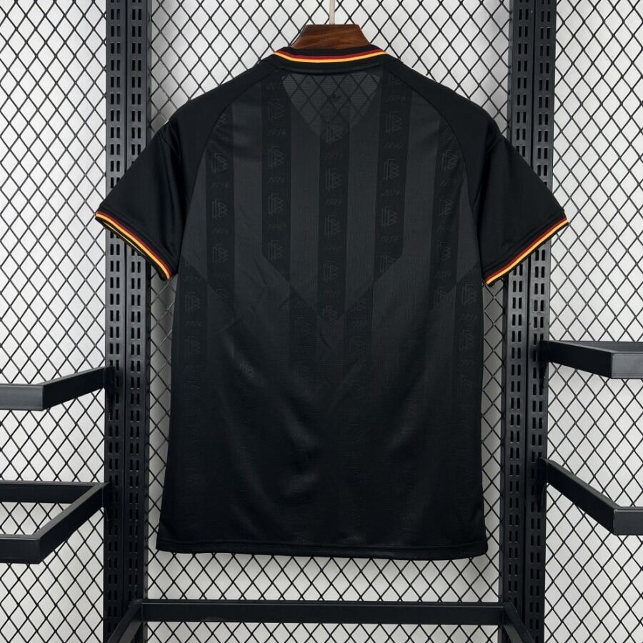 7fff92350a9d169867105e936842bef4.jpg Germany Training 2026 Gray Jersey