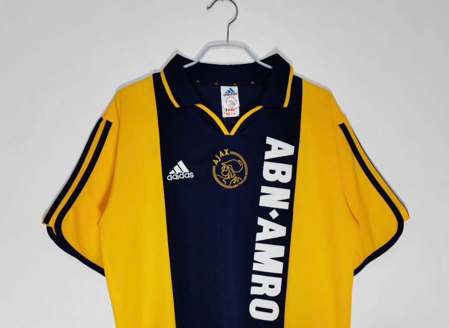 Ajax Amsterdam 2000/01 Away Jersey