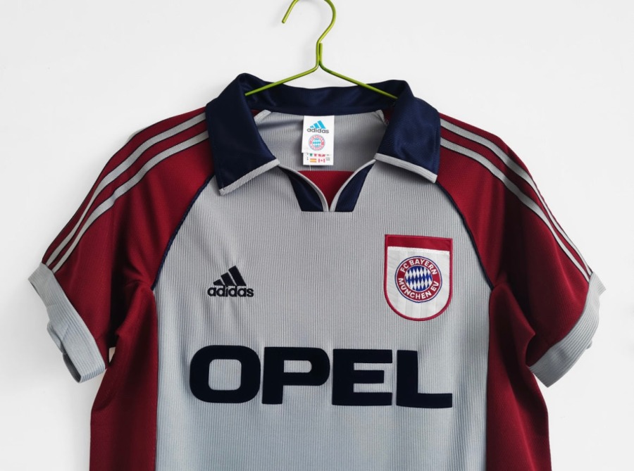 FC Bayern Munich Third 1998/99 Soccer Jersey