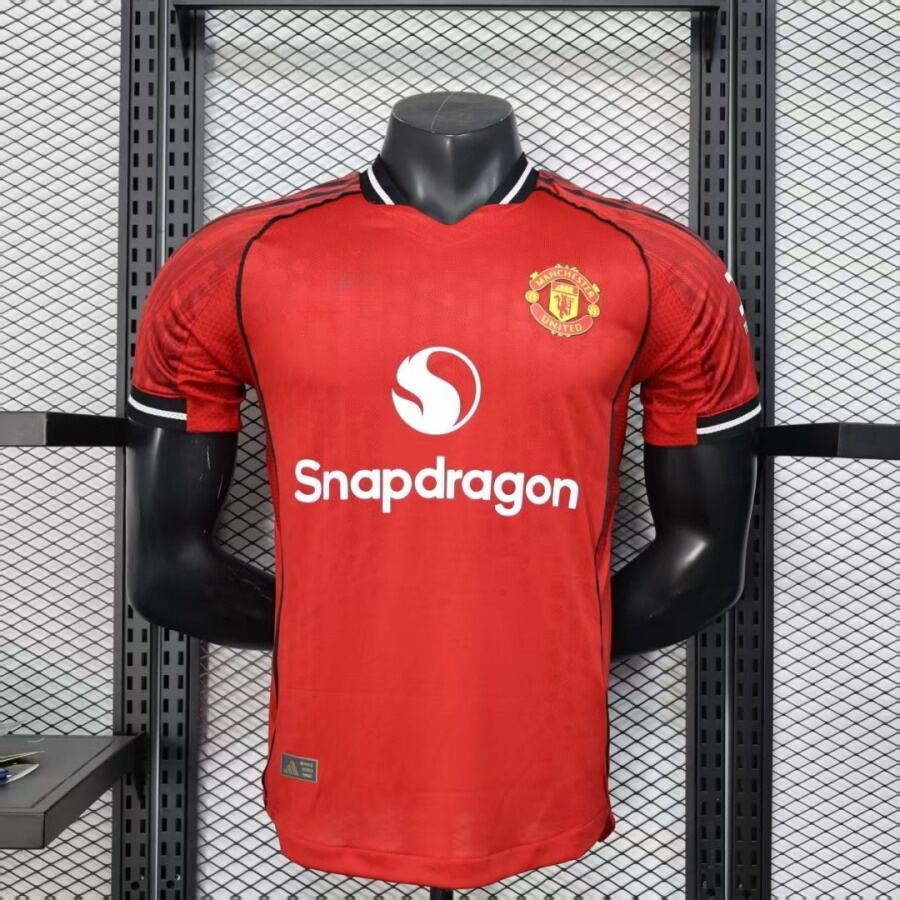 8e5642f17219c60cfaaa384f74156d4b.jpg Manchester United Home 2025/26 Player Version Jersey