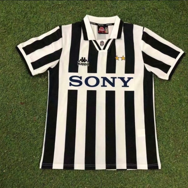 Juventus 1996/97 Home Soccer Jersey