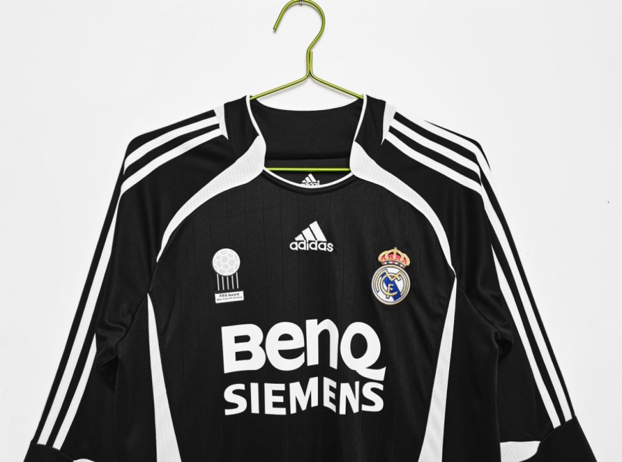 Real Madrid Away Long Sleeve Soccer Jersey 2006/07