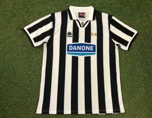 A57DF7FE-641A-450C-BD6D-72BD58C96159.jpg Juventus Home Jersey 1994/95