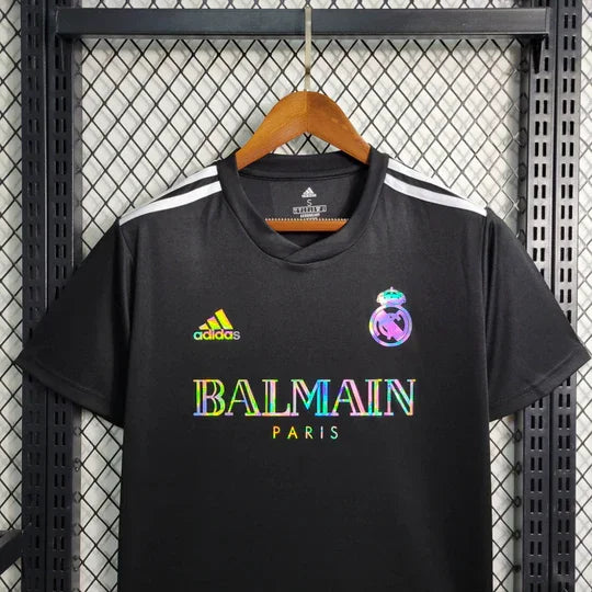 AB7AB126E6A92A4A99C3A8F13E6F6120_540x_55ddd3b7-4649-4fea-8247-c5c777dece1a.jpg Real Madrid 2023-2024 Black Balmain Jersey