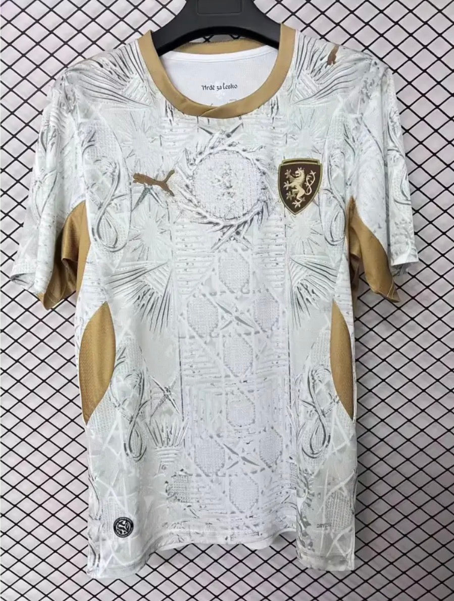 B27E6AE6-18CF-4CA7-B32E-F481A32F27F4.jpg Czech Republic Away Soccer Jersey 2026