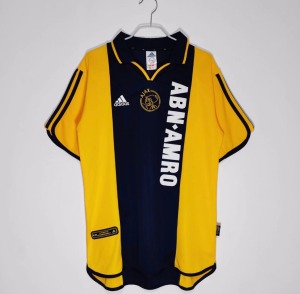 BA800827-D3B3-4C05-92C3-260D175808B8.jpg Ajax Amsterdam 2000/01 Away Jersey